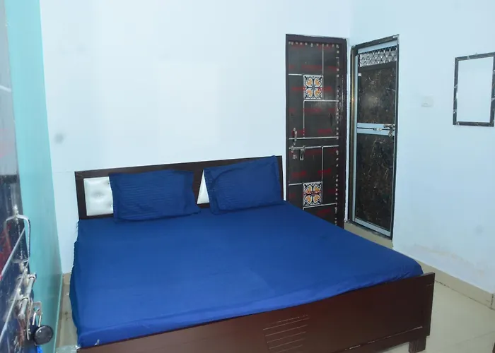 Hotel Chandrasha Villa Guest House Ayodhya Ram Mandir 600Meter
